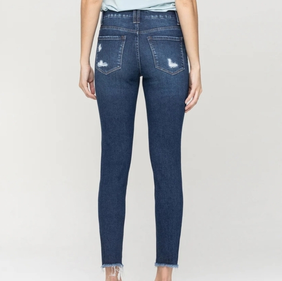 Vervet Excuses Mid Rise Distressed Slim Straight Jeans Dark Wash - Picture 9 of 9
